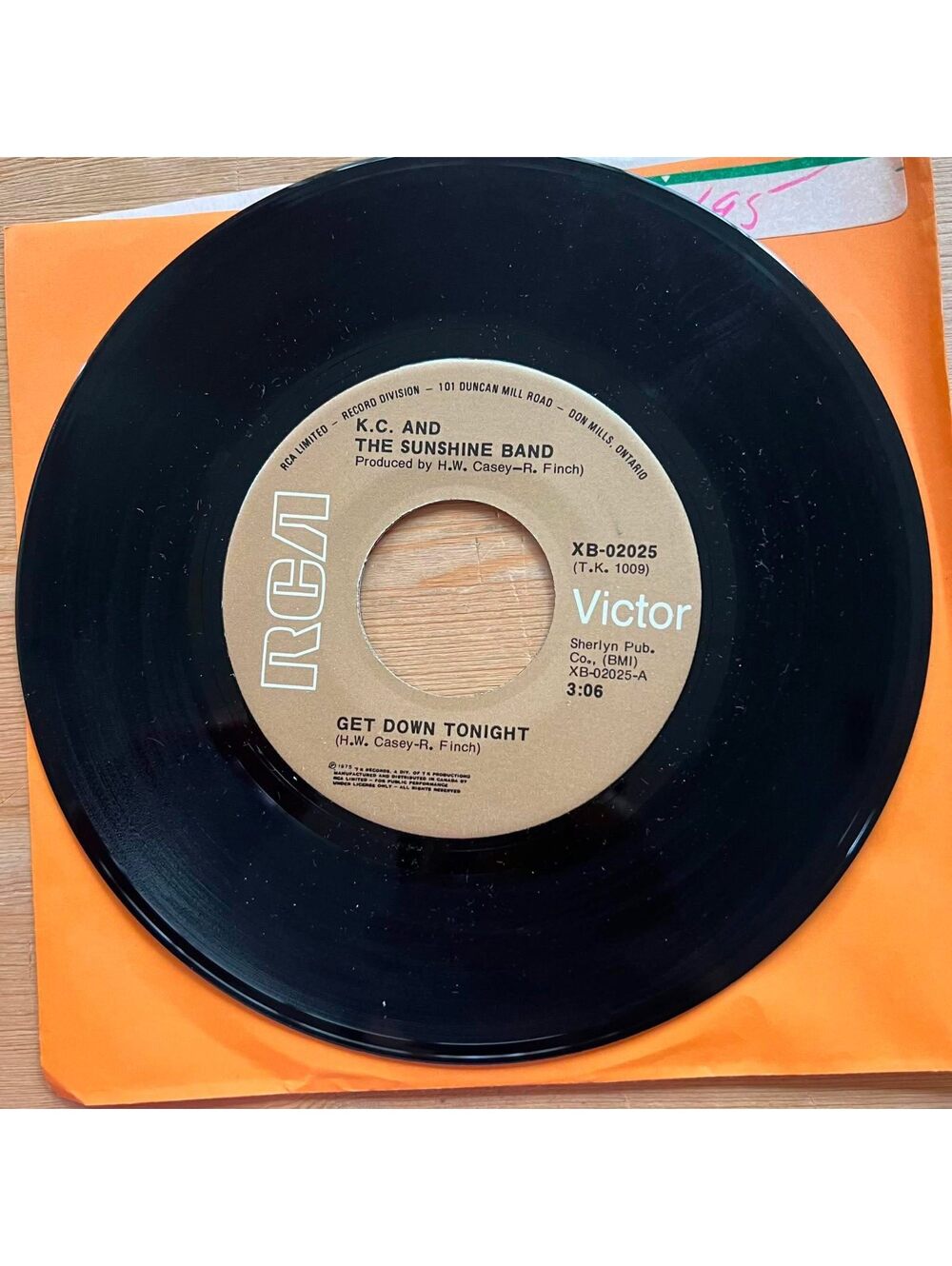 K.C. and The Sunshine Band - Get Down Tonight/You Don't Know 45rpm VG+ R07